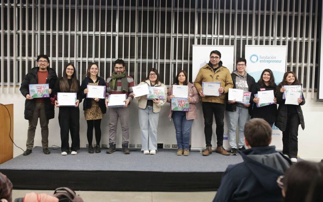 Taller “Juega, Aprende y Enseña Finanzas Personales con FinanCity” Bootcamp STEM UC – Villarrica 2025